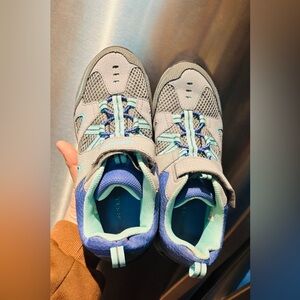 Merrill Kids Gray and Blue size 5 Shoes